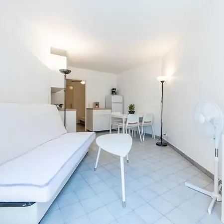 Cosy 1 Bed Apt W/balcony In Cannes Appartement *